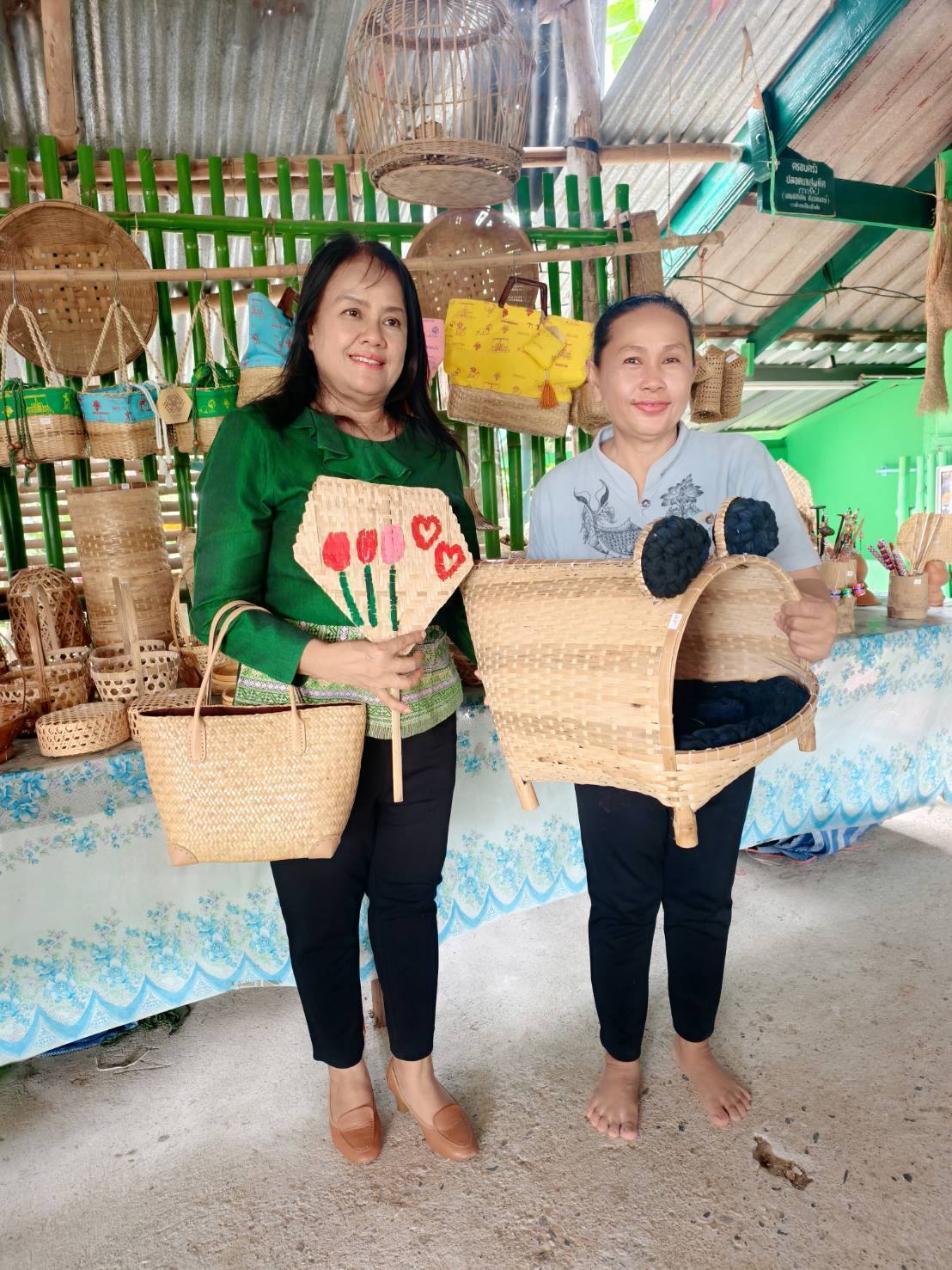 พัฒนาชุมชนร่วมกิจกรรมยกระดับชุมชนท่องเที่ยวในพื้นที่พิเศษตามเกณฑ์มาตรฐาน CBT Thailand